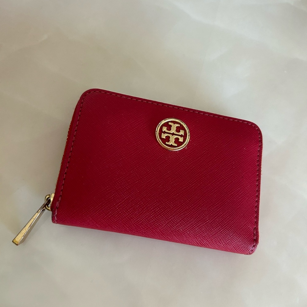 Tory Burch red card holder